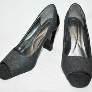 Andrew Geller Laddie Heather Gray Wool Heeled Open Peep Toe Slide Pump Shoes